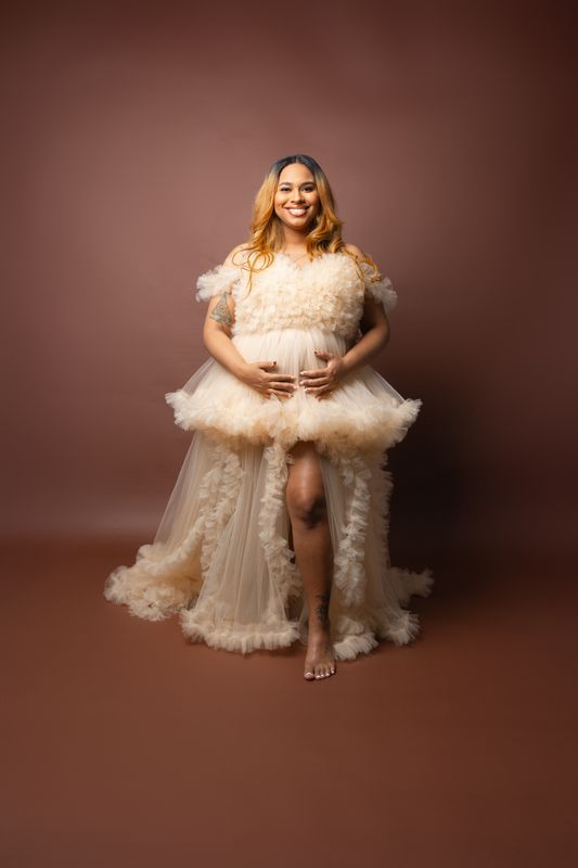 Maternity photography by Swavey Shots